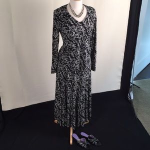 Two pc Blouse and Skirt by Chico’s Size 1